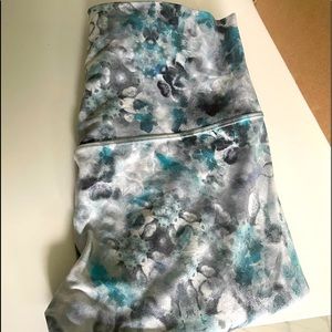 Lululemon print  Align leggings